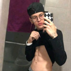 Escribeme si quieres gemir de placer 🔥