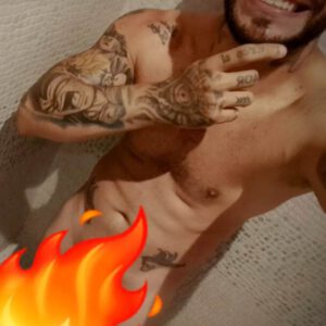 Hombre de guevo potente y grande, ACTIVO con presencial y CONTENIDO